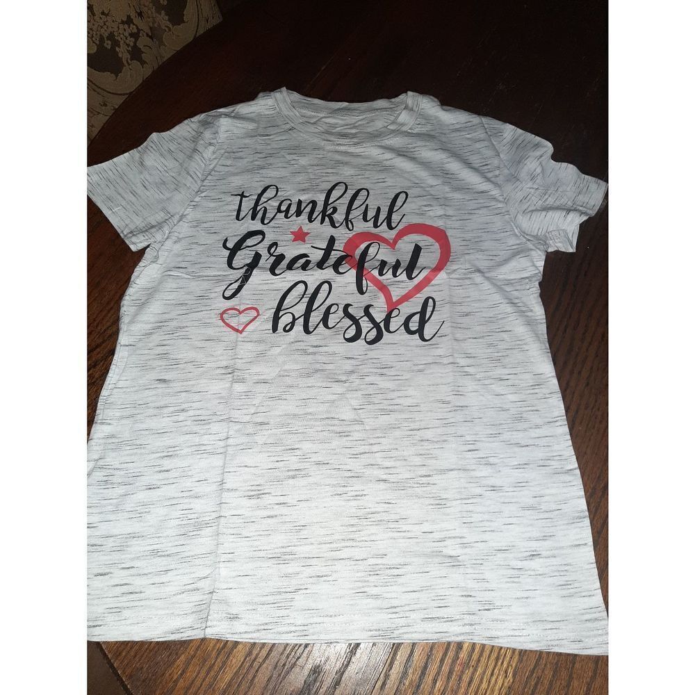 New Small Grey Black Red Thankful Grateful Blessed Tee Tshirt Top